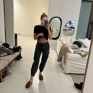 Callipygian size medium cargo pants